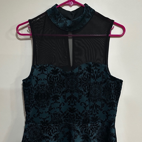 Teal Semi Formal Dress with Black Velvet Pattern Size 9 - Picture 8 of 9